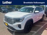 Photo of 2025 Pure White Volkswagen Atlas