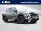 Photo of 2025 Avocado Green Pearl Volkswagen Atlas