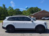 Thumbnail of 2022 Glacial White Pearl Kia Telluride