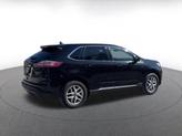 Thumbnail of 2024 Agate Black Metallic Ford Edge
