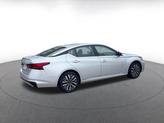 Thumbnail of 2024 Brilliant Silver Metallic Nissan Altima