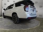 Thumbnail of 2023 Iridescent Pearl Tricoat Chevrolet Suburban