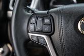 Thumbnail of 2015 Blizzard Pearl Toyota Highlander
