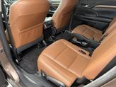 Thumbnail of 2018 Toasted Walnut Pearl Toyota Highlander