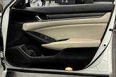 Thumbnail of 2018 Platinum White Pearl Honda Accord