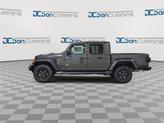 Thumbnail of 2025 Granite Crystal Clearcoat Metallic Jeep Gladiator