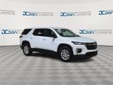 Thumbnail of 2023 Summit White Chevrolet Traverse