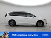Thumbnail of 2020 White Chrysler Pacifica