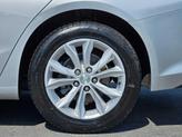 Thumbnail of 2021 Silver Ice Metallic Chevrolet Malibu