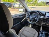 Thumbnail of 2022 Oxford White Ford Escape
