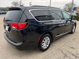 Thumbnail of 2017 Black Chrysler Pacifica