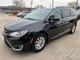 Thumbnail of 2017 Black Chrysler Pacifica