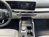 Thumbnail of 2025 Snow White Pearl Kia Sorento Hybrid