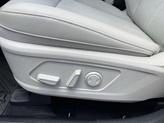Thumbnail of 2025 Snow White Pearl Kia Sorento Hybrid