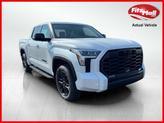 Photo of 2025 Wind Chill Prl/ Toyota Tundra