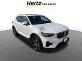 Photo of 2024 Crystal White Metallic Volvo XC40
