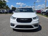 Thumbnail of 2022 Bright White Clearcoat Chrysler Pacifica