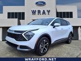 Photo of 2024 Glacial White Pearl Kia Sportage