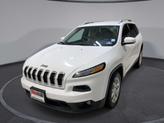 Photo of 2017 Bright White Clearcoat Jeep Cherokee