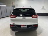 Thumbnail of 2017 Bright White Clearcoat Jeep Cherokee
