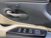 Thumbnail of 2019 Eminent White Pearl Lexus ES 300h