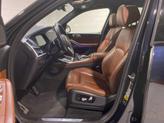 Thumbnail of 2020 Carbon Black Metallic BMW X7