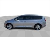 Thumbnail of 2020 Billet Silver Metallic Clearcoat Chrysler Pacifica