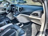 Thumbnail of 2020 Billet Silver Metallic Clearcoat Chrysler Pacifica