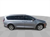 Thumbnail of 2020 Billet Silver Metallic Clearcoat Chrysler Pacifica