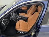Thumbnail of 2018 Blue BMW 330