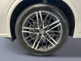 Thumbnail of 2026 Platinum White Pearl Acura MDX