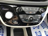 Thumbnail of 2022 Brilliant Black Crystal Pearlcoat Chrysler Pacifica