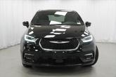 Thumbnail of 2025 Diamond Black Crystal Pearlcoat Chrysler Pacifica