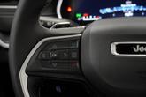 Thumbnail of 2025 Diamond Black Crystal Pearlcoat Jeep Grand Cherokee
