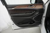 Thumbnail of 2023 Bright White Clearcoat Jeep Grand Cherokee