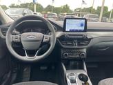 Thumbnail of 2023 Star White Metallic Tri-Coat Ford Escape