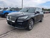 Thumbnail of 2022 Infinite Black Metallic Clearcoat Lincoln Corsair