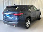 Thumbnail of 2022 Northsky Blue Metallic Chevrolet Traverse