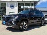 Photo of 2025 Deep Black Pearl Effect Volkswagen Atlas