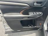 Thumbnail of 2019 Celestial Silver Metallic Toyota Highlander