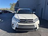 Thumbnail of 2017 White Toyota Highlander