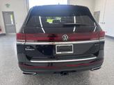 Thumbnail of 2026 deep black pearl Volkswagen Atlas