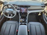 Thumbnail of 2025 Diamond Black Jeep Grand Cherokee L