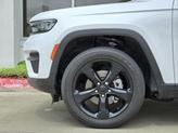 Thumbnail of 2023 Bright White Clearcoat Jeep Grand Cherokee