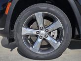 Thumbnail of 2021 Diamond Black Jeep Grand Cherokee L
