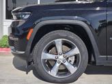 Thumbnail of 2021 Diamond Black Jeep Grand Cherokee L
