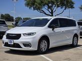 Thumbnail of 2025 Bright White Clearcoat Chrysler Pacifica