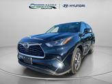 Thumbnail of 2023 Midnight Black Metallic Toyota Highlander