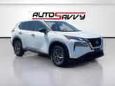 Photo of 2021 Glacier White Nissan Rogue