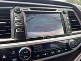 Thumbnail of 2018 Blizzard Pearl Toyota Highlander